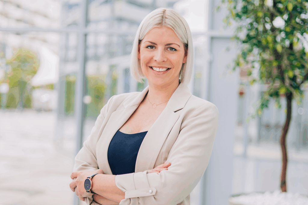 Sarah Staundiger-Dobias Head of Sales